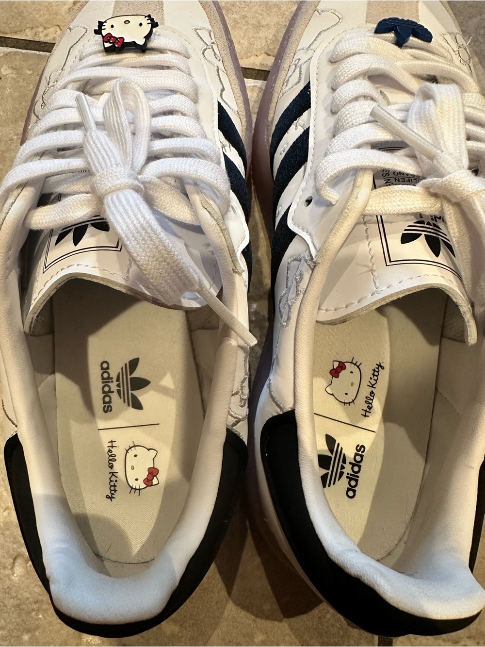 HELLO KITTY ADIDAS Sambae ❤ - Picture 6 of 7